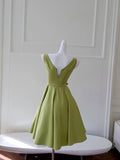 Flytonn-back to school outfits Simple A line Straps Green Short Homecoming Dresses Birthday Outfit C2292