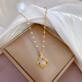 Flytonn Exquisite Fashion Mermaid Pearl Necklace Retro Dinner Light Luxury Versatile Stainless Steel Clavicle Chain