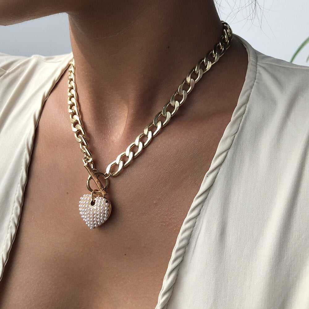 Flytonn Baroque Pearls Heart Pendants Necklaces For Women Gold Metal Chunky Neck Chains Choker Necklace New Design Jewelry Gift