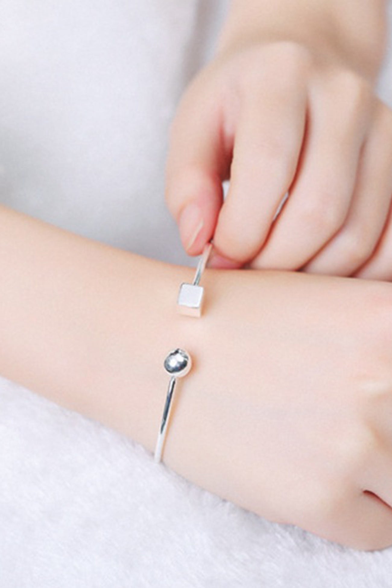 Flytonn-Valentine's Day gift Square Circle Minimalist Bracelet